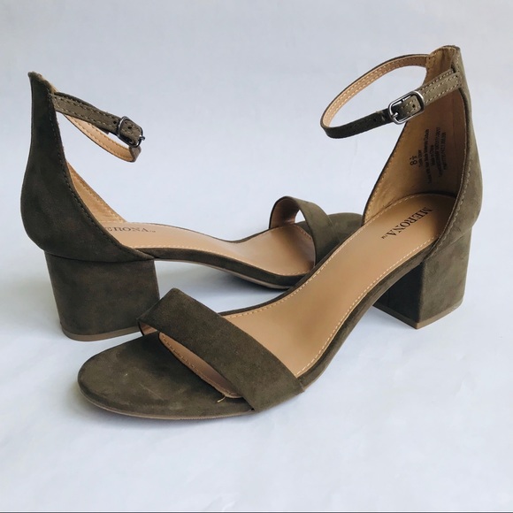Merona Shoes - NWOT MERONA Block Heel Ankle Strap Sandals